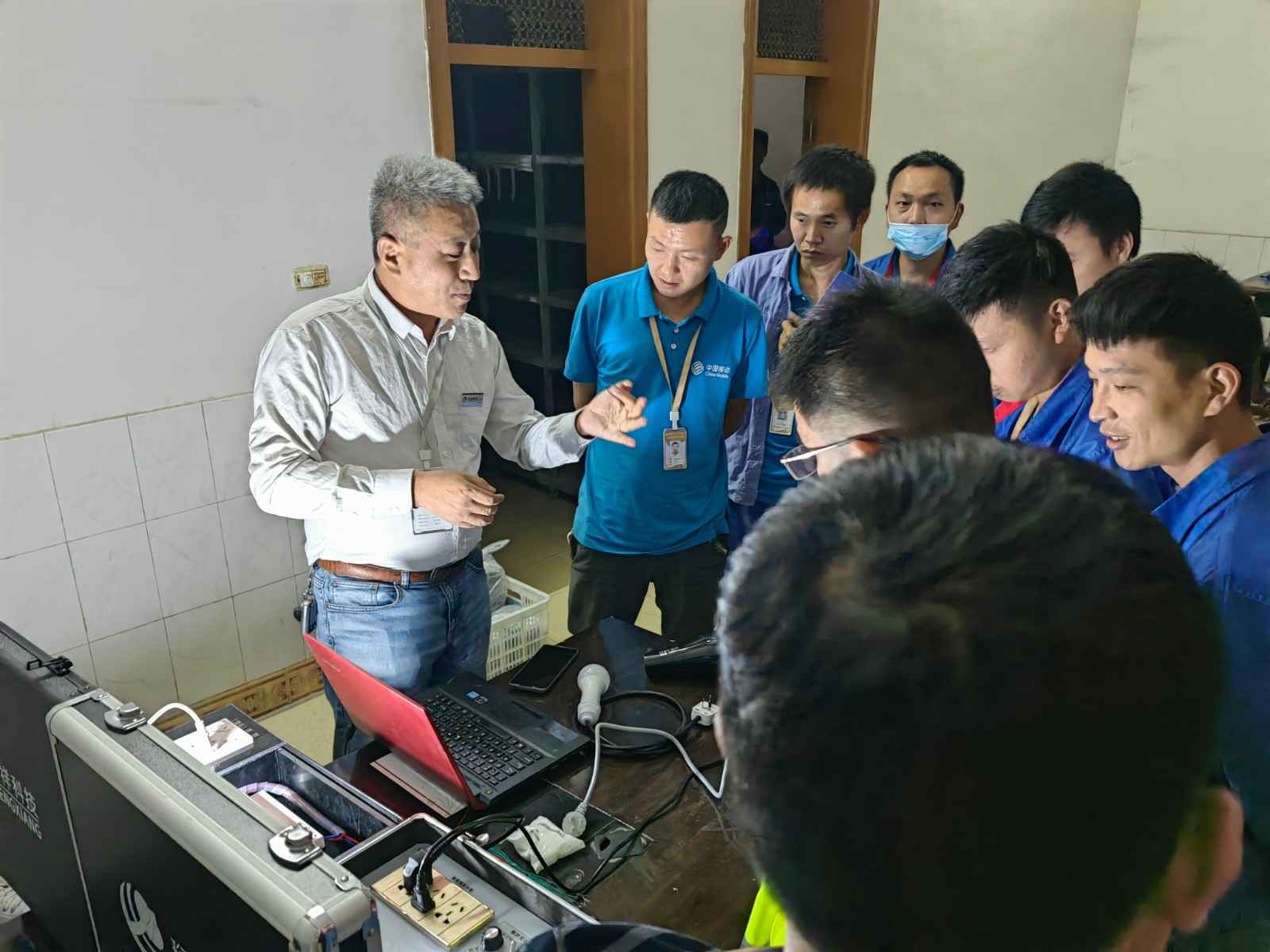 广州俊霖健康食品研究有限公司为中移铁通有限公司安全用电培训